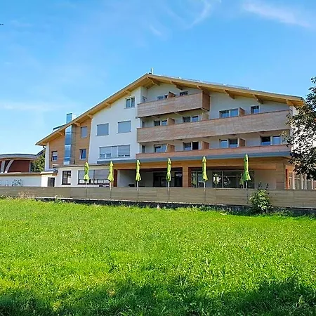 Linde Hotel 4*