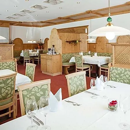 Linde Hotel 4*
